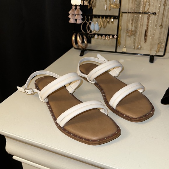 Cushionaire sandals - Picture 3 of 4